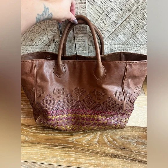 Isabella fiore woven leather tote bag - Picture 2 of 16